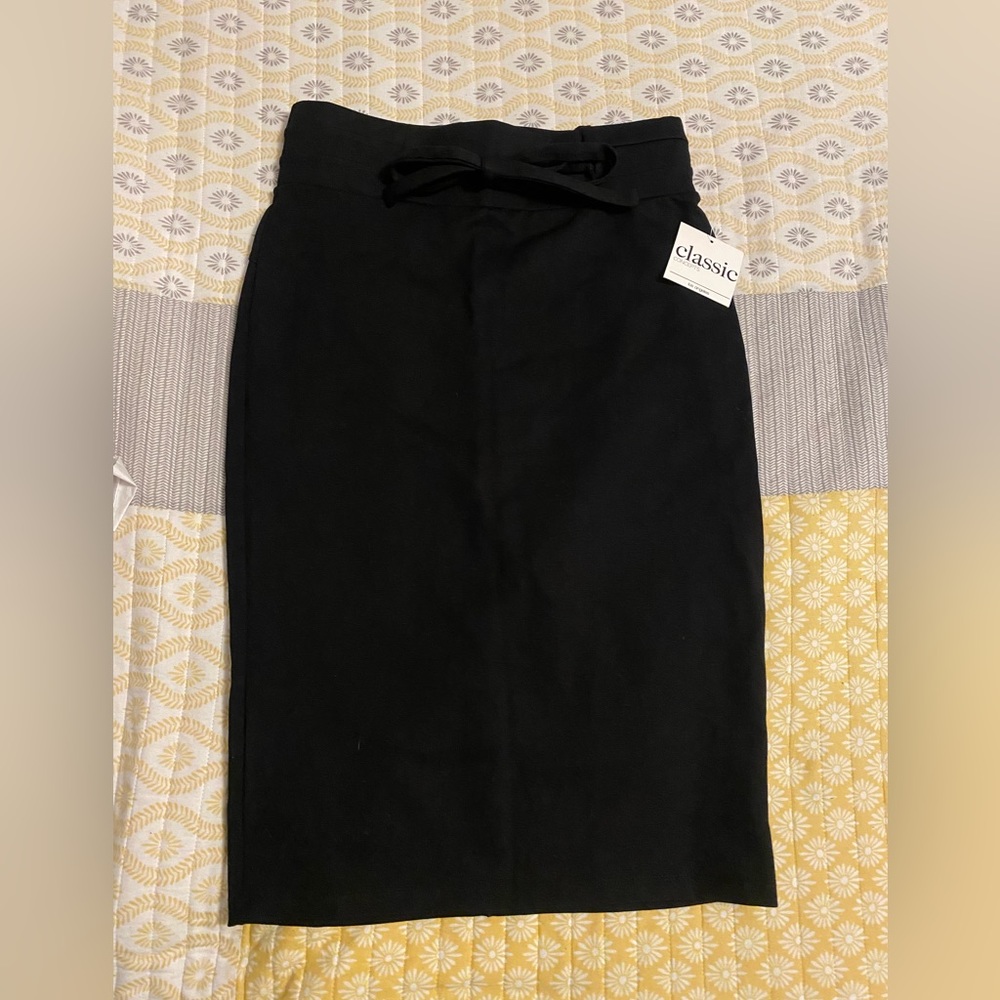 Black pencil skirt (: